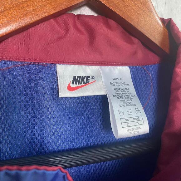 Vintage 94-99 nike windbreaker - Picture 4 of 5